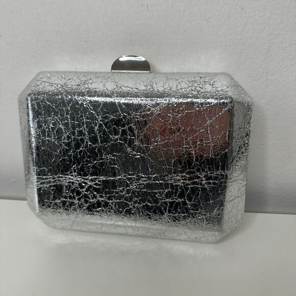 Lulu's Silver Metallic Krinkle Box Snap Close Clutch Purse & Chain Strap - Picture 16 of 16